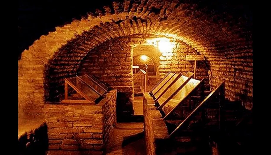 Tours de las Catacumbas desde el aeropuerto de Lima